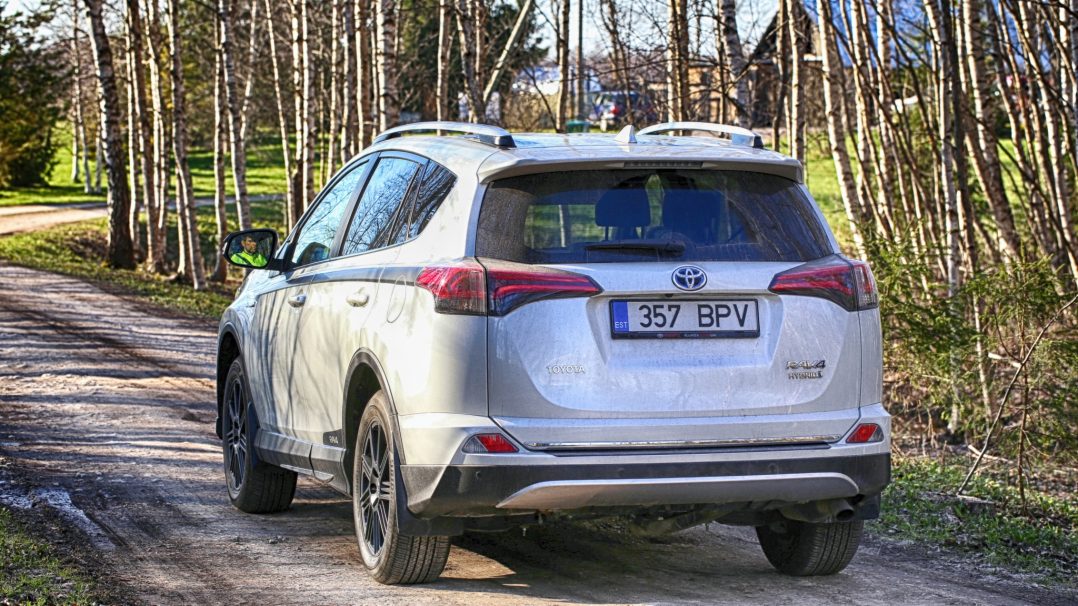 AMTEL autoturg Toyota RAV4 Hybrid