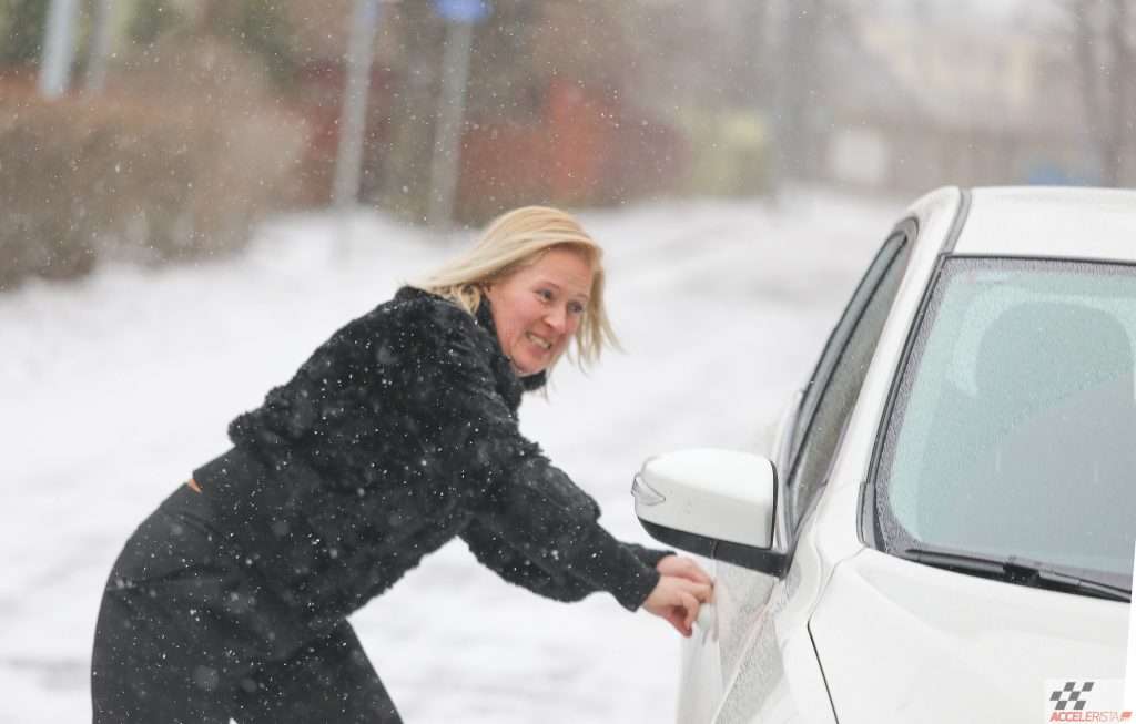algaja autojuht ilona olukorda