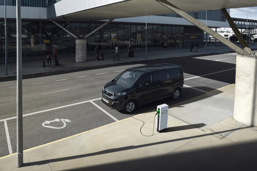 peugeot e-traveller elektrilise tarbesõiduki