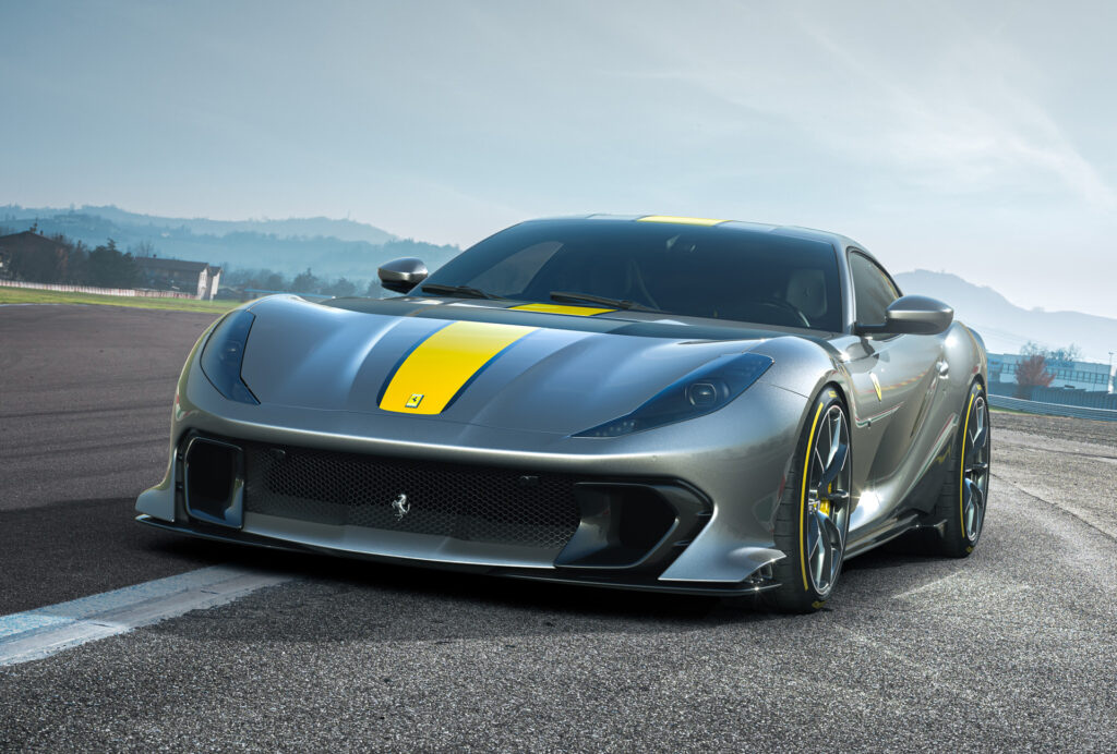 Ferrari 812 Superfast erimudel