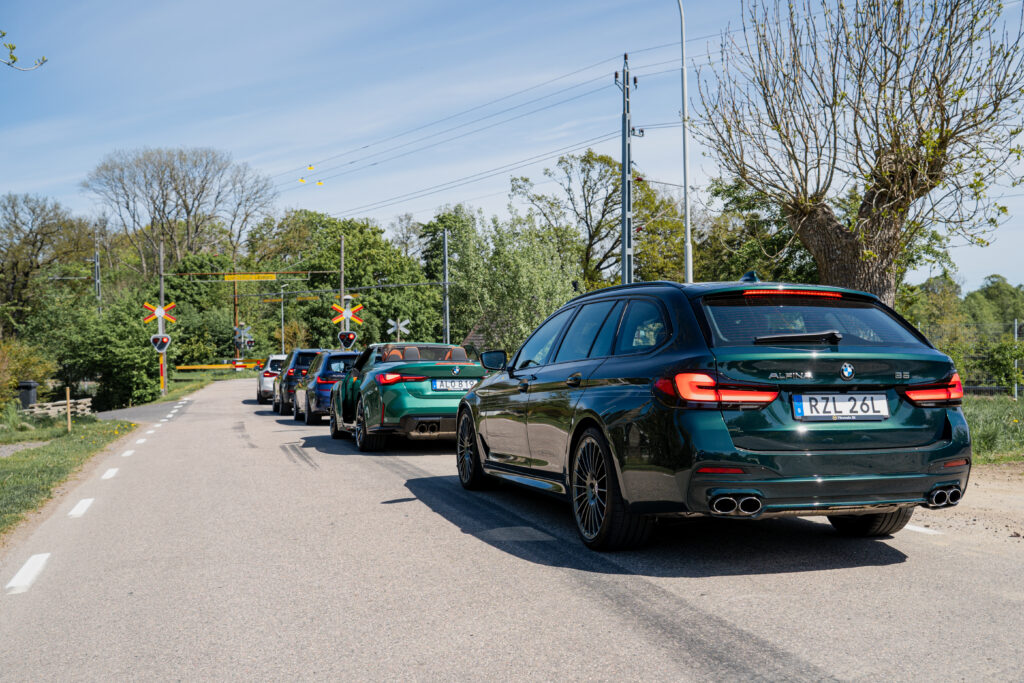 Rootsi väljasõit BMW, United, Förenade, Masinawärk