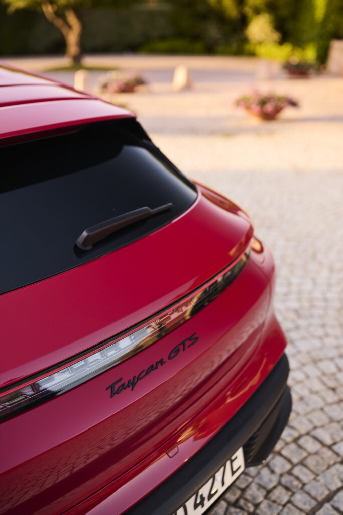 Porsche Taycan Sport Turismo, Sardiinia