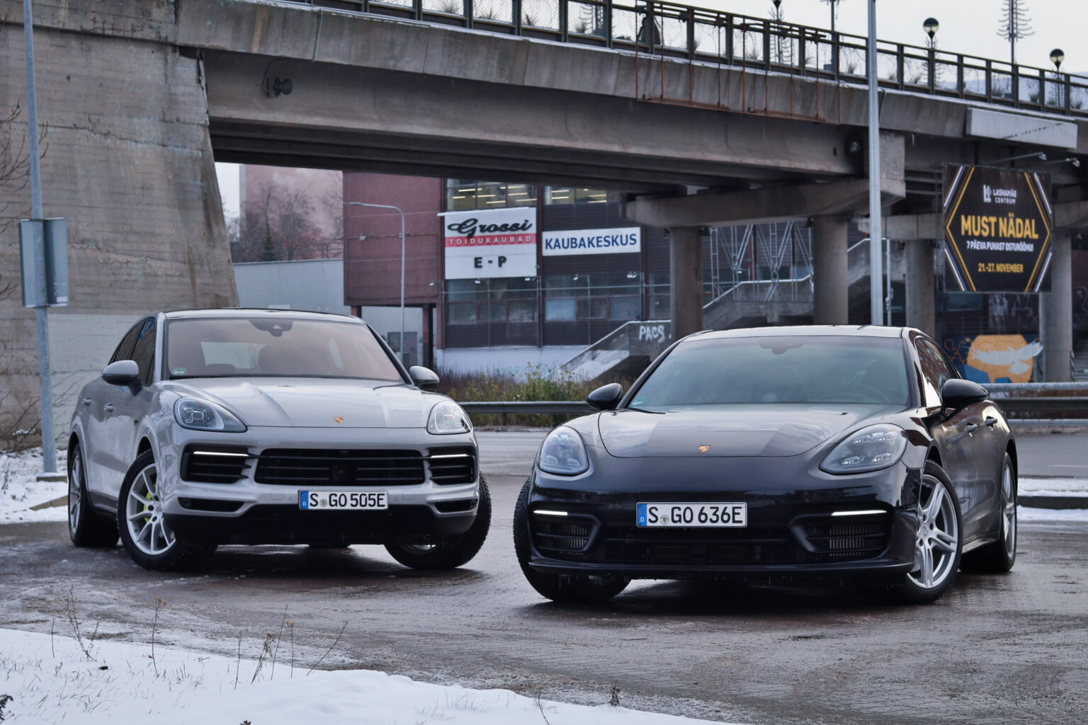 Porsche Cayenne ja Panamera topelttest