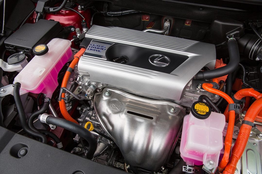Lexus_NX_300h_engine