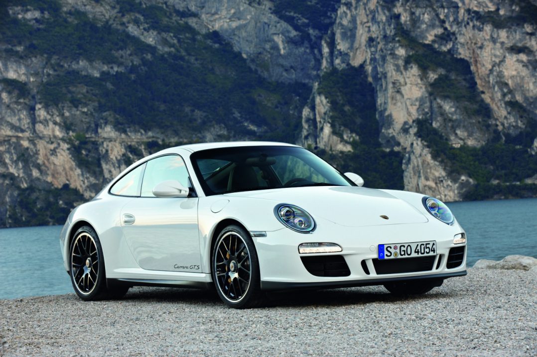 Porsche 911 GTS