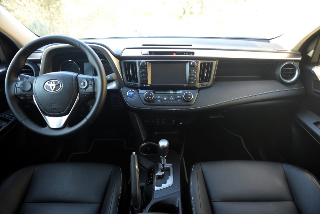 RAV4 Hybrid interjöör