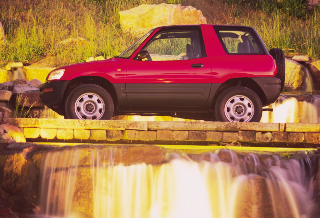 RAV4 esimene põlvkond