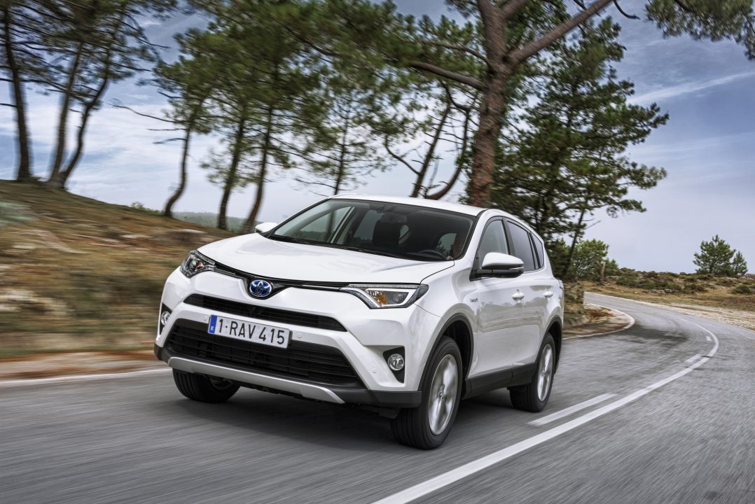 RAV4_HYBRID_EXT_02