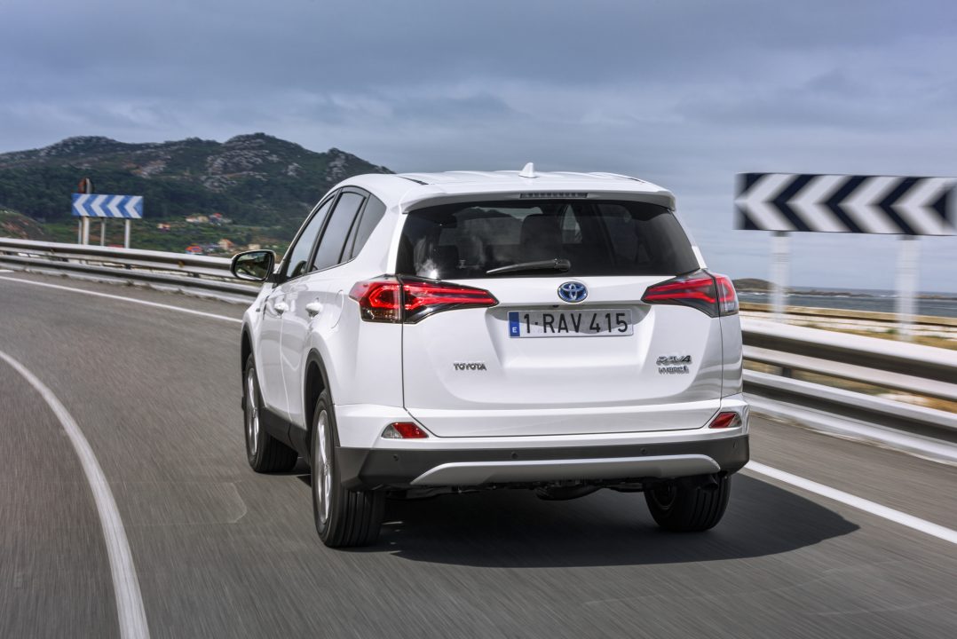 RAV4_HYBRID_EXT_13