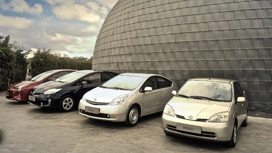 Toyota Prius 4 põlvkonda