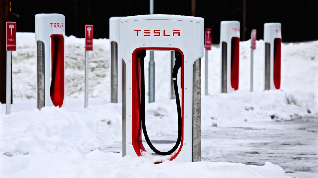 Üks Tesla laadimispunkt