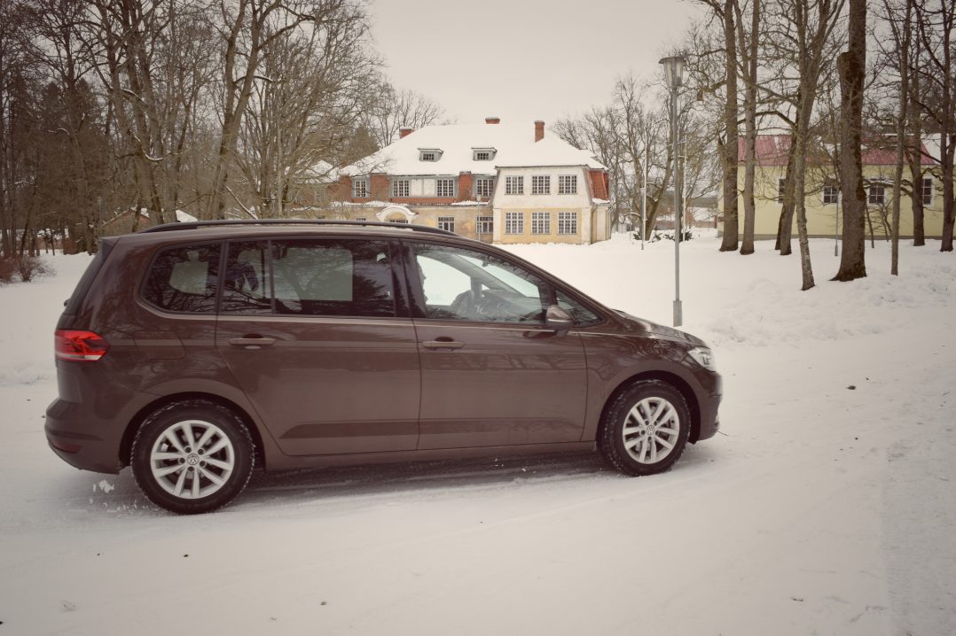 Uus, 7-kohaline Volkswagen Touran