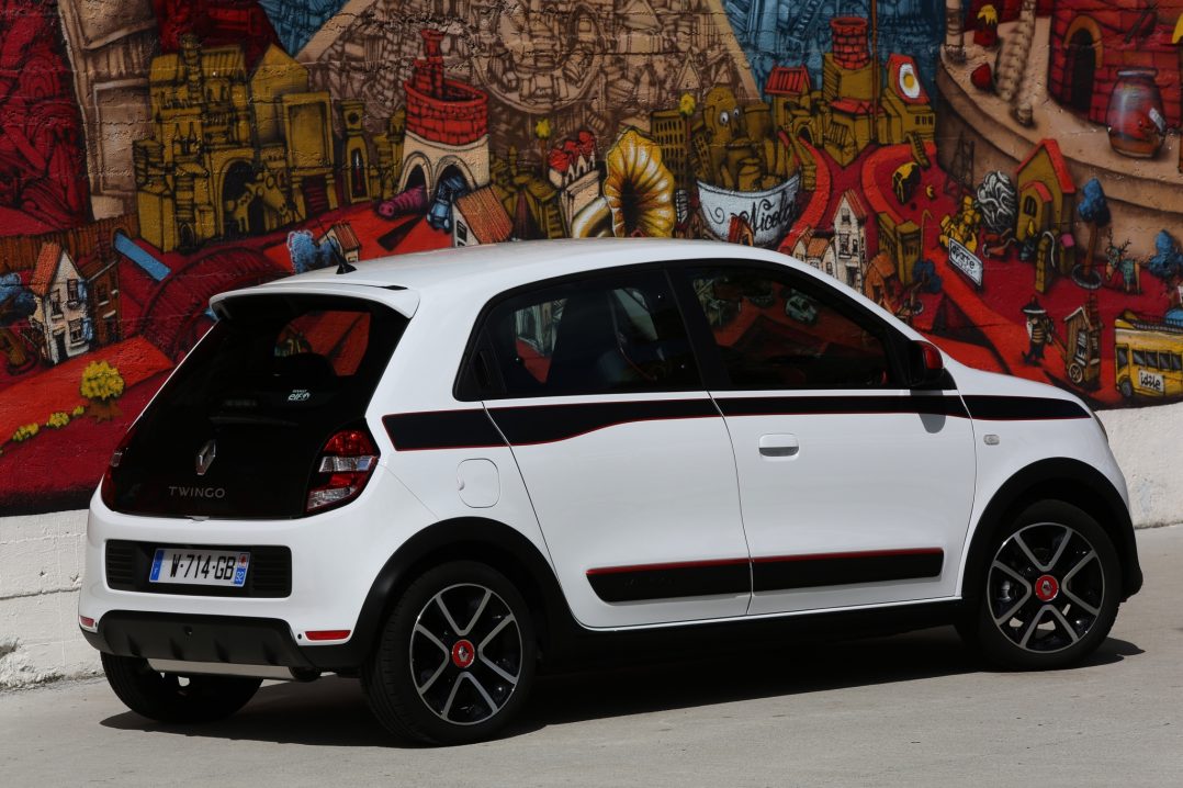 uuring valge auto