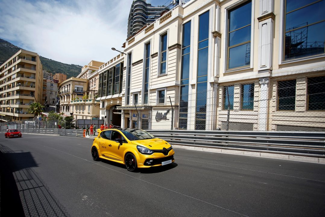 Renault_78792_global_en