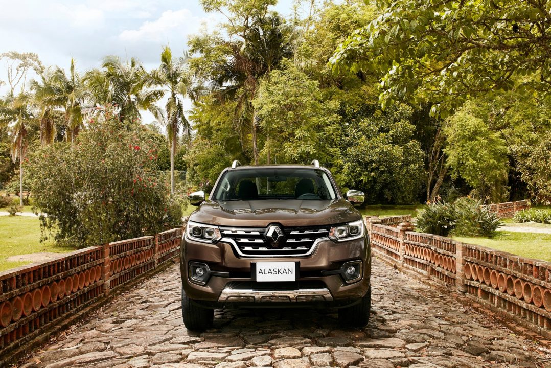 Renault_80149_global_en