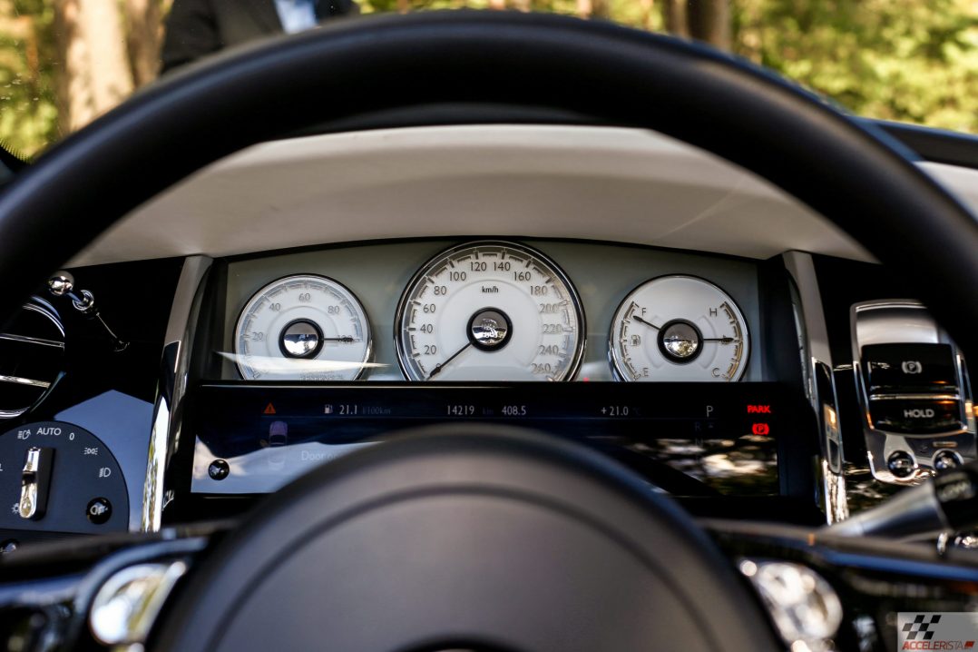 10 nippi Rolls-Royce