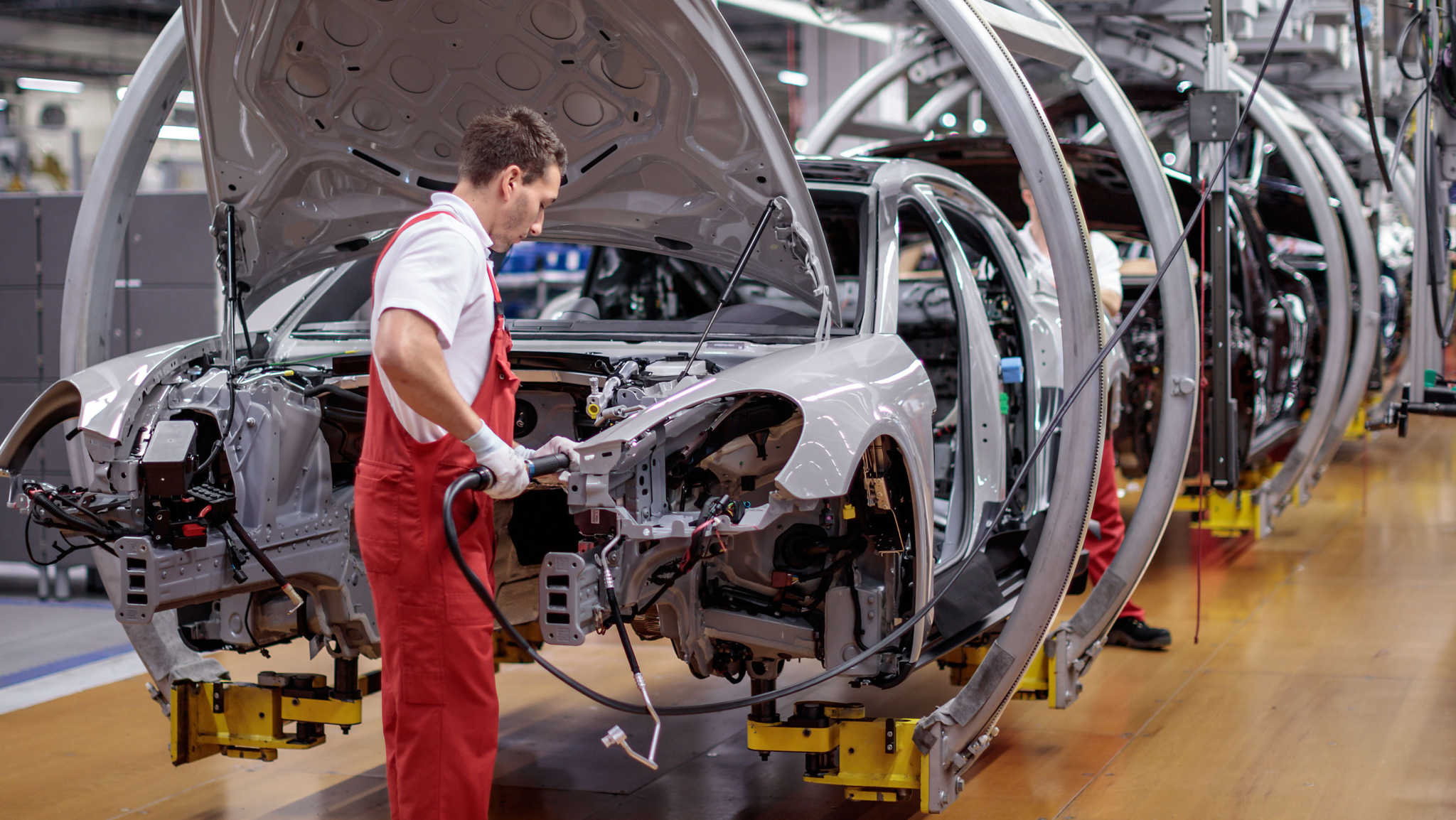 high_assembly_line_underbody_line_leipzig_2016_porsche_ag