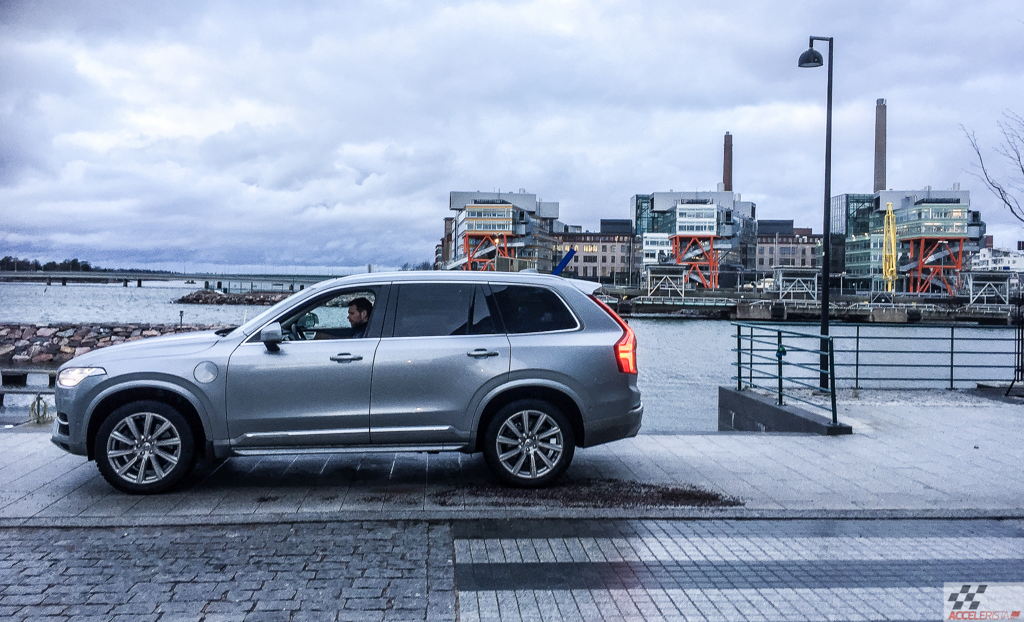 volvo xc90 t8