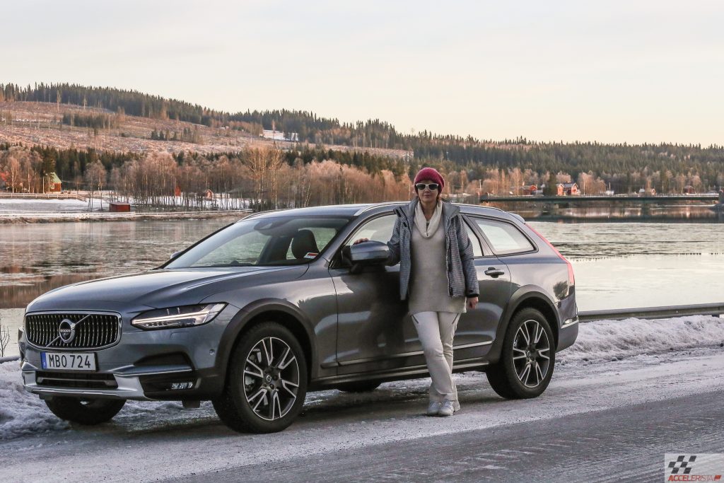 volvo v90 cross country