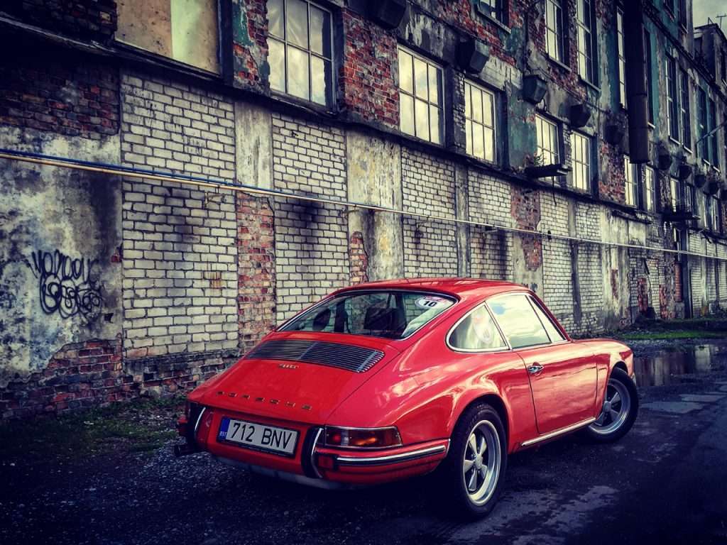 seksikas auto porsche