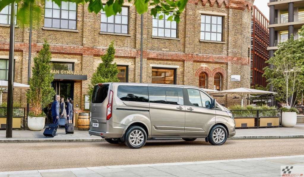 ford tourneo custom