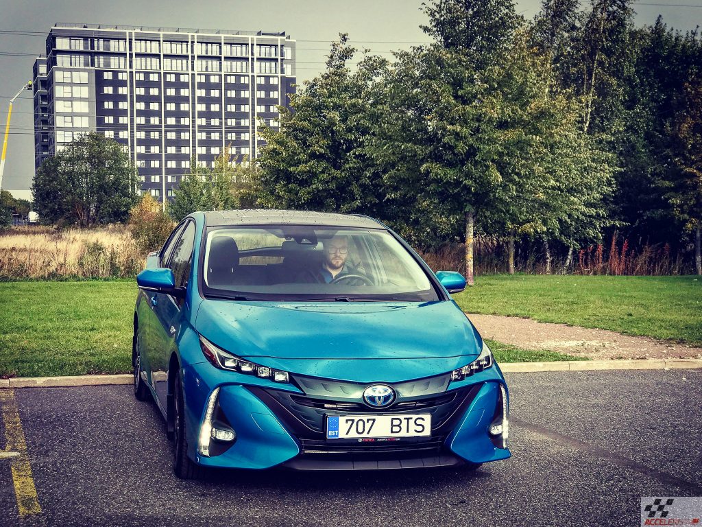 priuse pistikhübriid