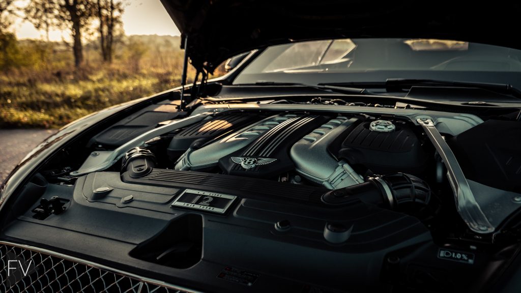 Bentley Continental W12 mootor