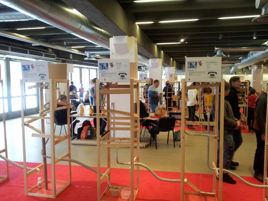 ahelreaktsioonimasin