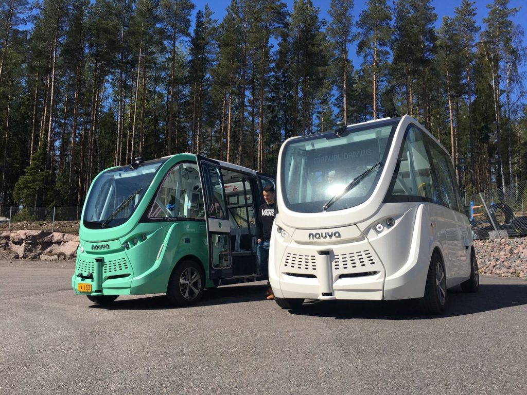 isejuhtiv buss kumu