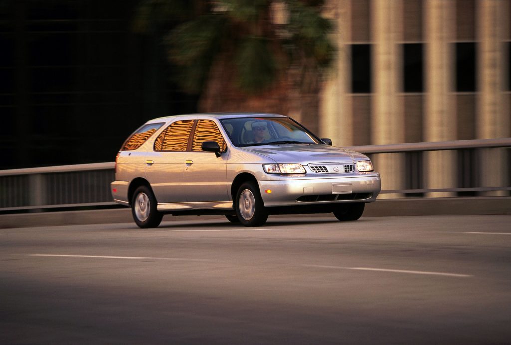 nissan altra ev