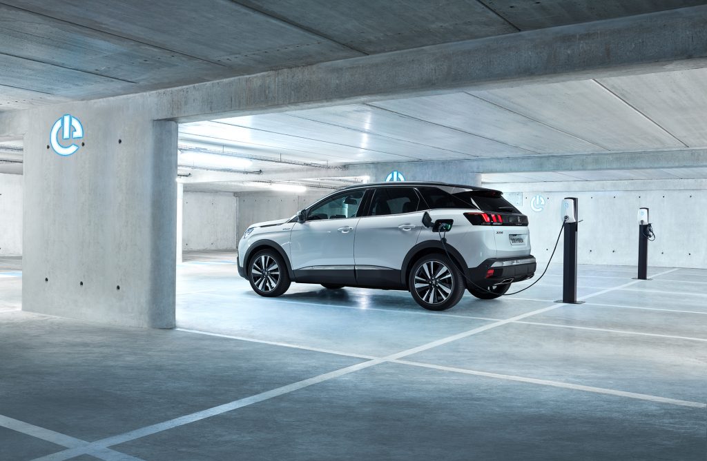 peugeot phev4 pistik