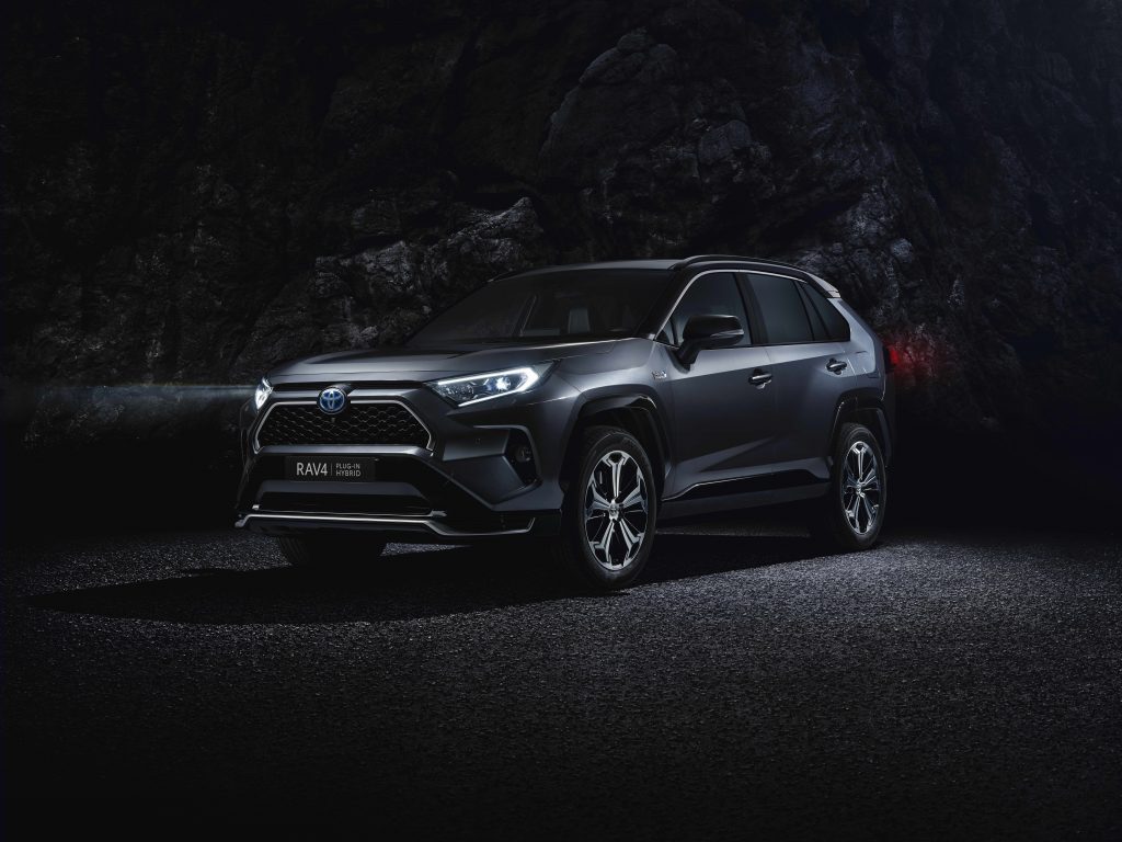 toyota rav4 pistikhübriidi