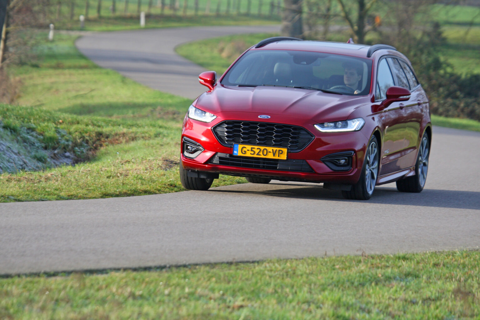 Ford Mondeo Hybrid