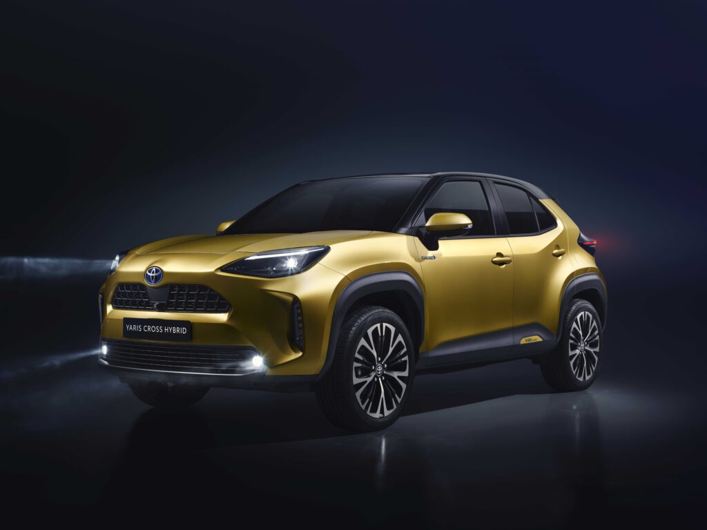 toyota yaris cross hybrid