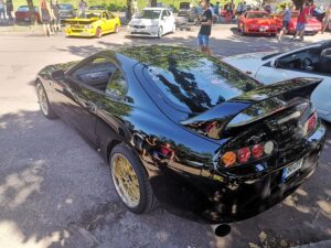 Toyota Supra JZA80