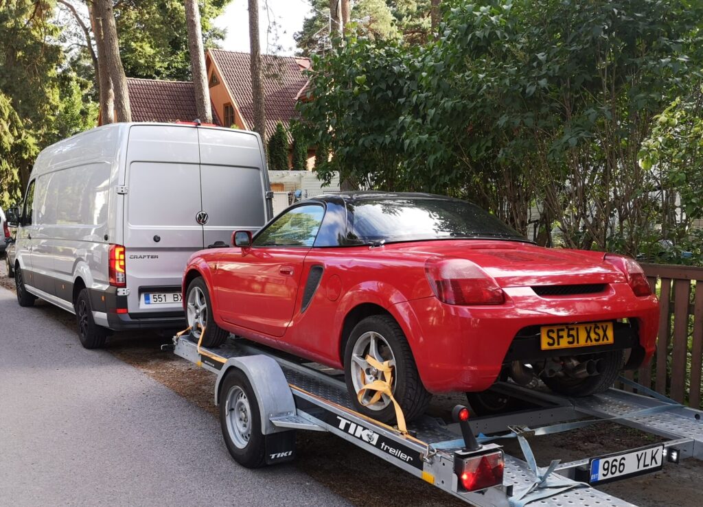 MR2 Spyder rajale mineku eel