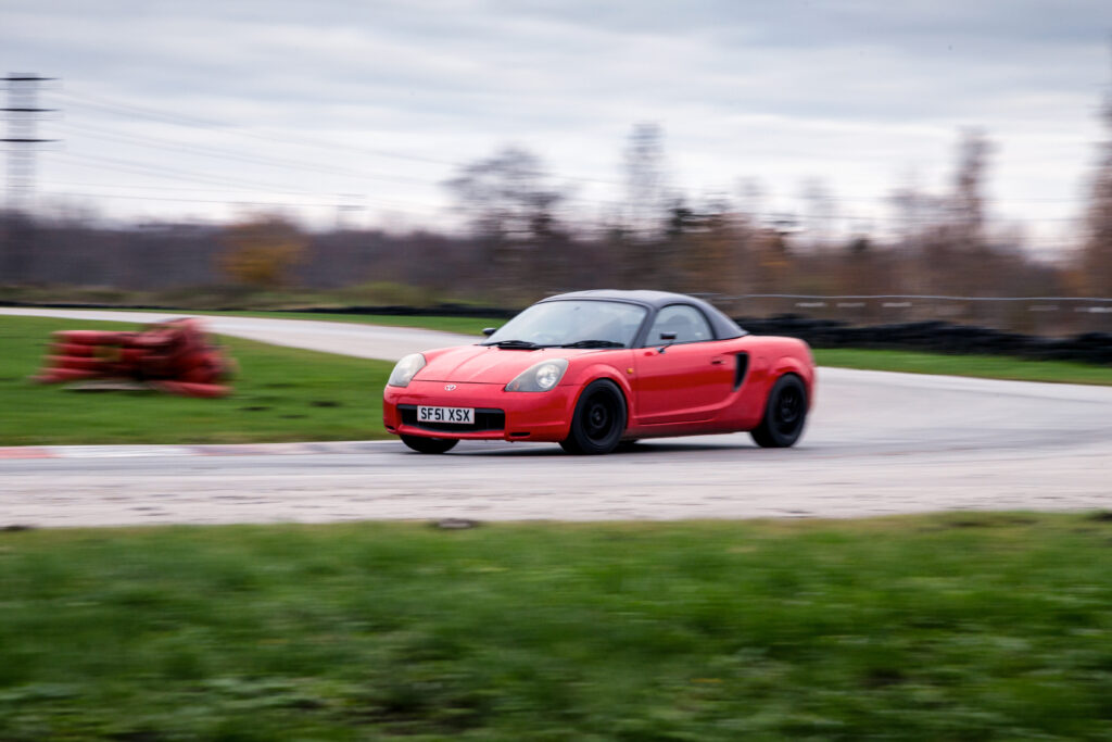 Toyota MR2 Spyder