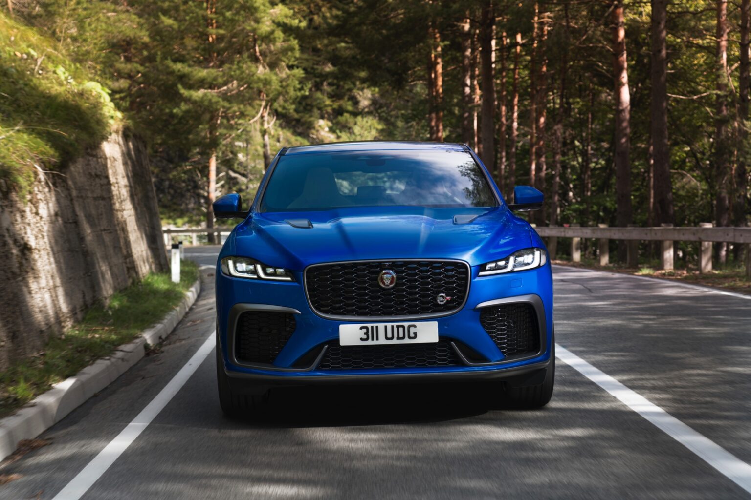 Jaguar F-Pace SVR