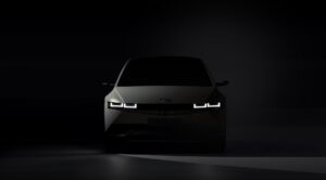 Hyundai IONIQ 5 õrrituspildid ja -videod on väljas Hyundai IONIQ 5