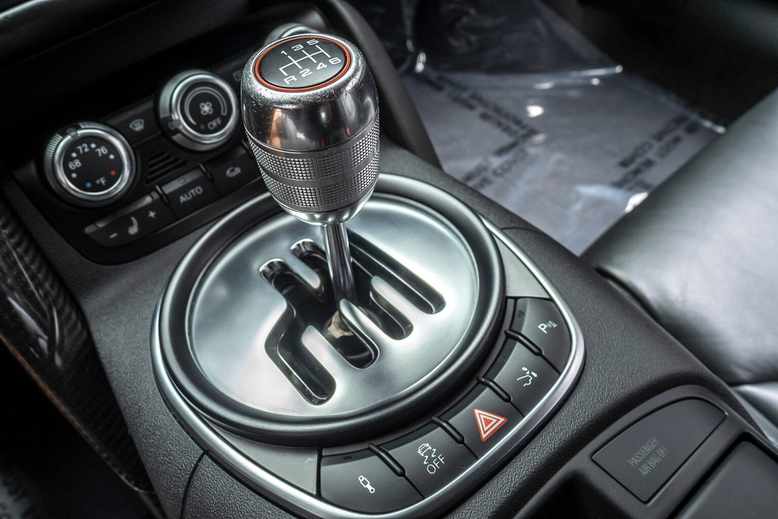Audi R8 käsikast
