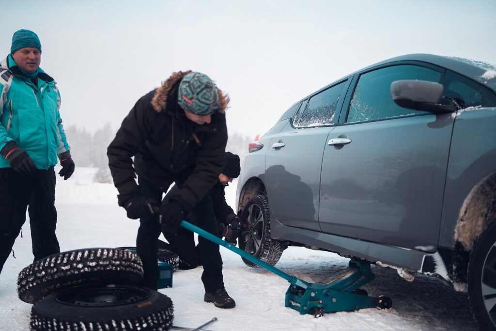 Nissan Leaf jäärada