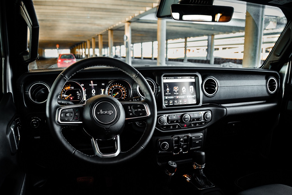 Jeep Gladiator sõitjateruum