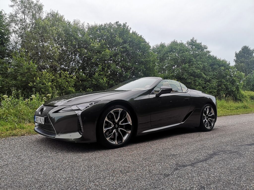 Lexus LC500 kabriolett