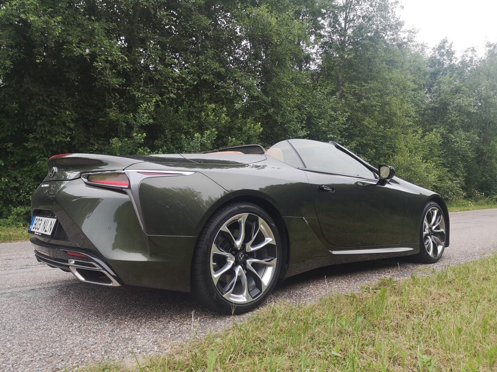 Lexus LC500 kabriolett