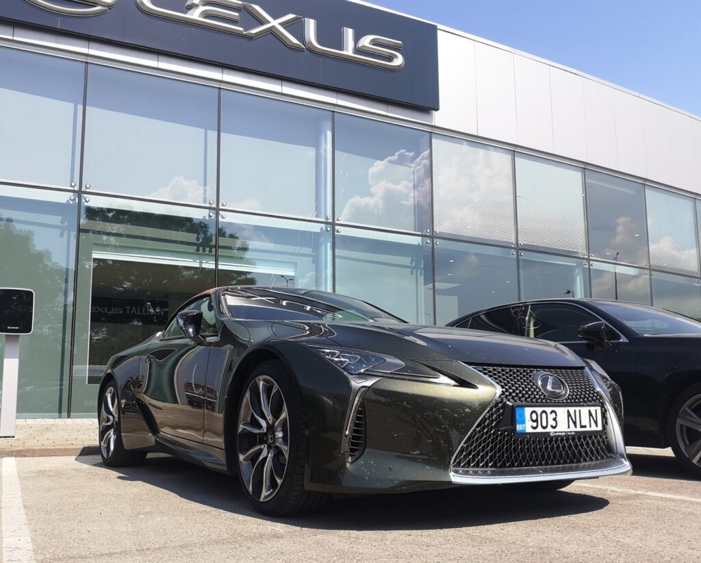 Lexus LC500 kabriolett