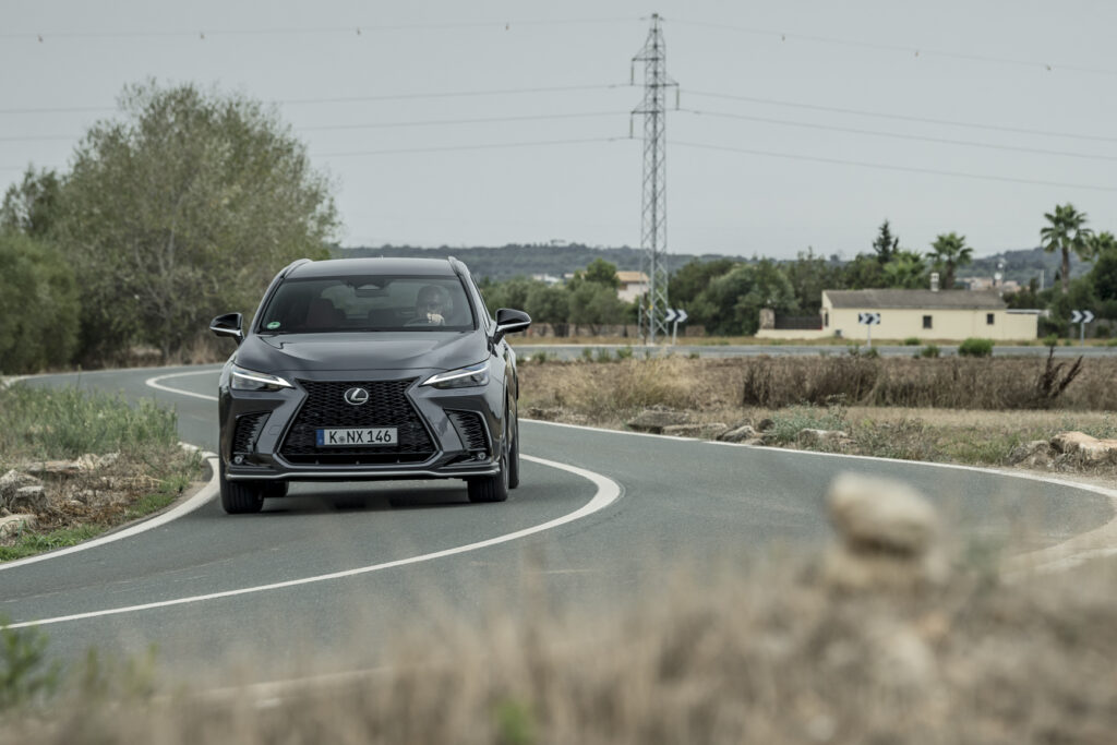 Lexus NX 2022