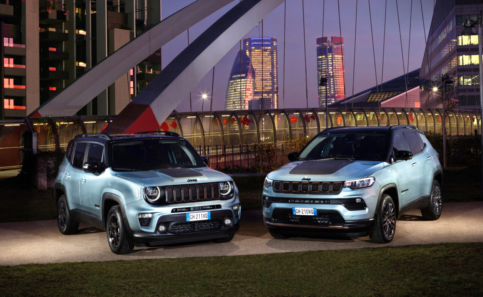 Jeep Renegade ja Compass e-Hybrid