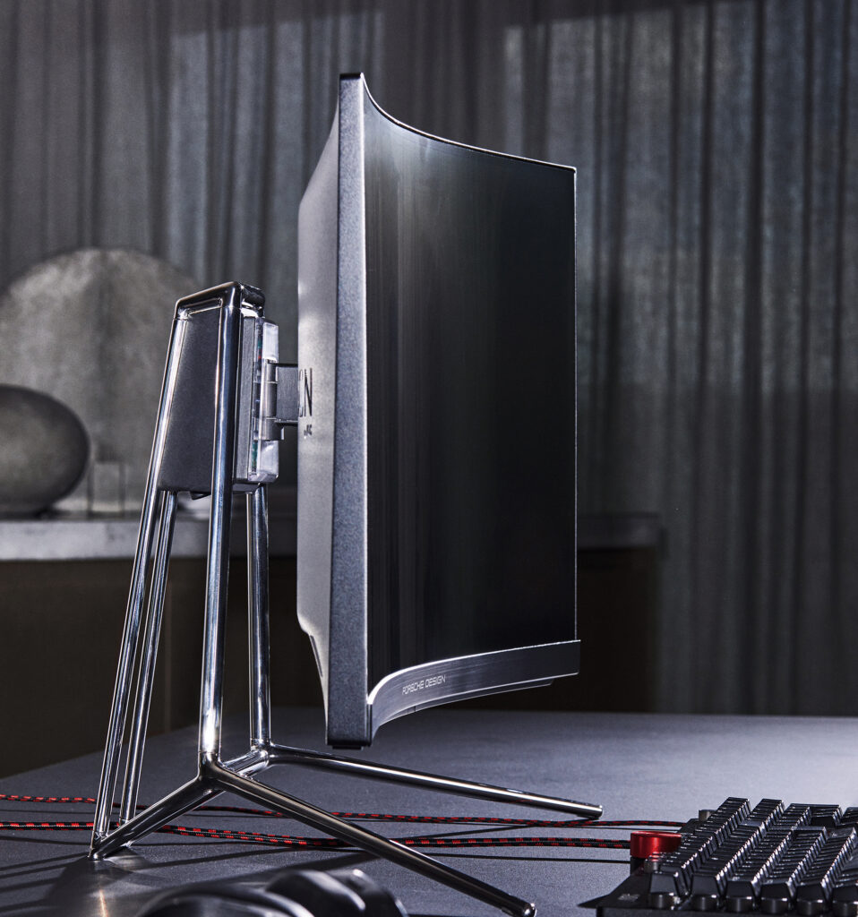 Porsche Design AOC Agon