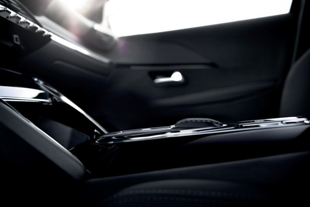 Peugeot uus käiguvalits