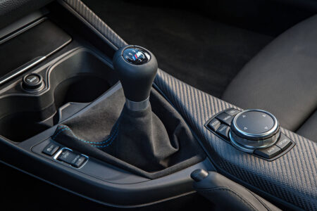 BMW M2 käigukang